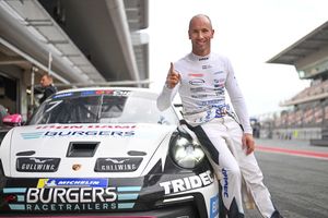 ‘Double Burgers’ first row with Meijer and Lovati